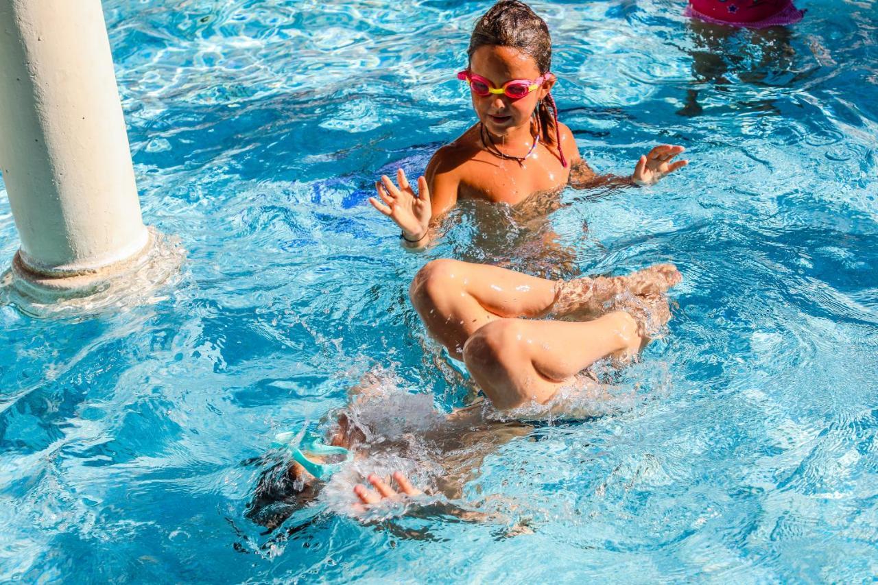 Hotel Loris - Valentini Family Village Bellaria – Igea Marina Kültér fotó